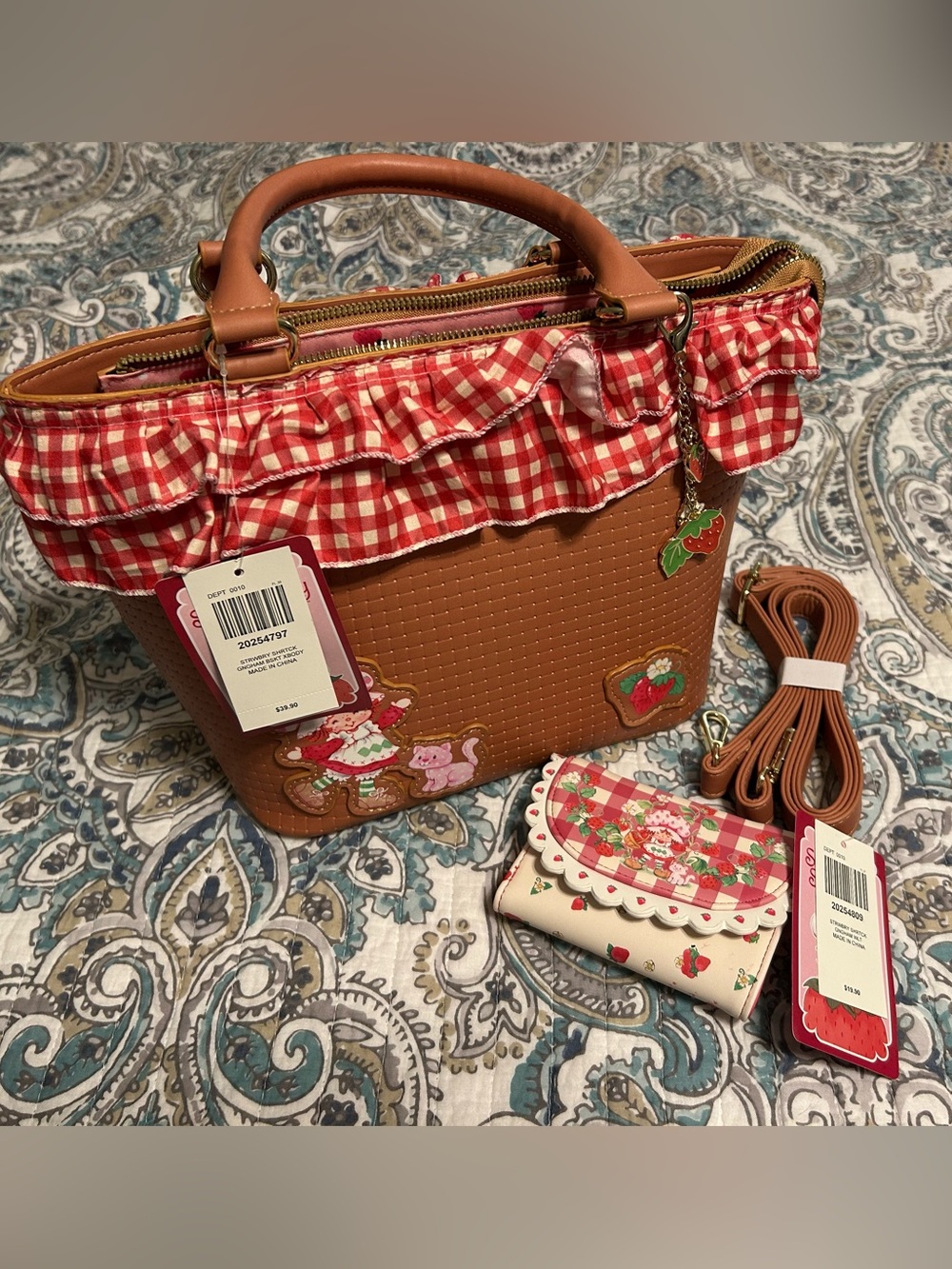 NWT Strawberry Shortcake Handbag Purse /Crossbody and Wallet